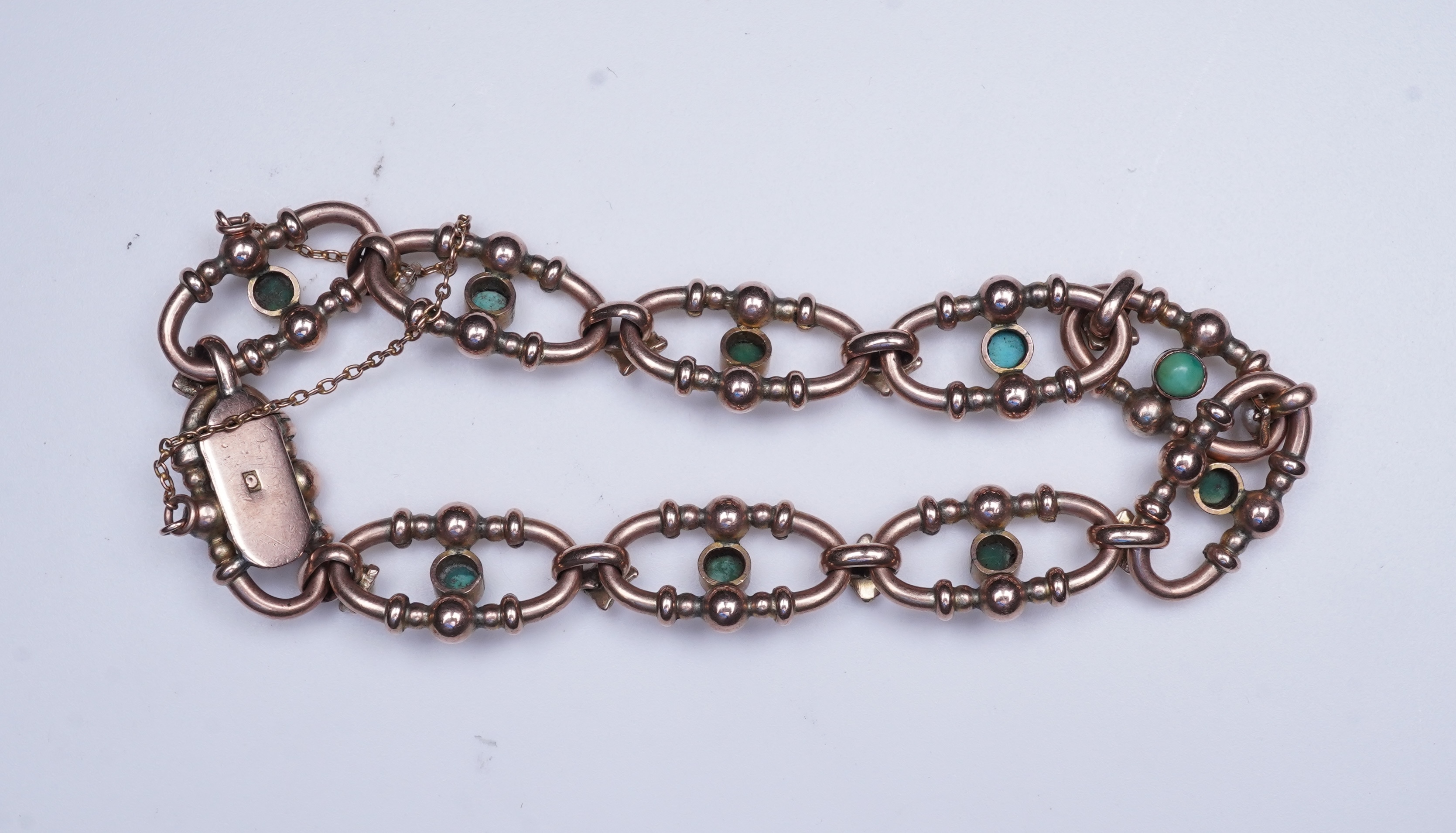 An Edwardian seed pearl and turquoise bracelet, early 20th century